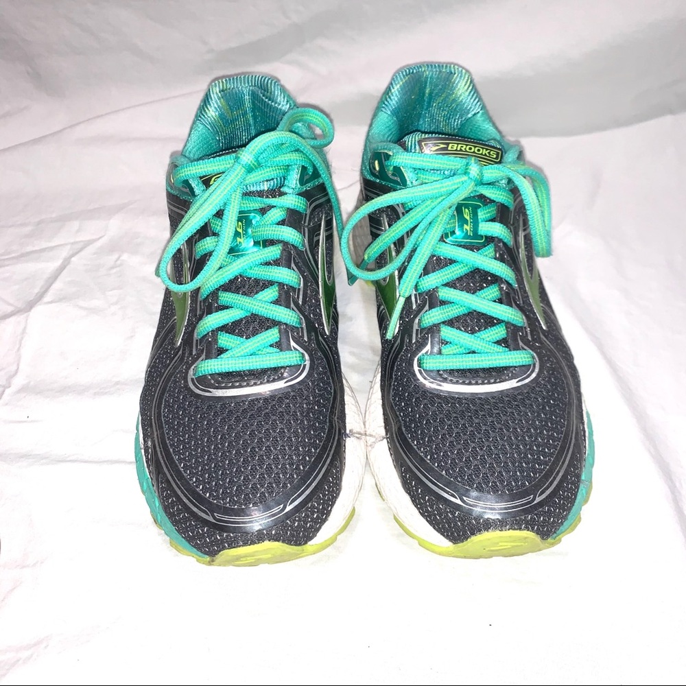 Brooks GTS 16 Women’s Running Shoes